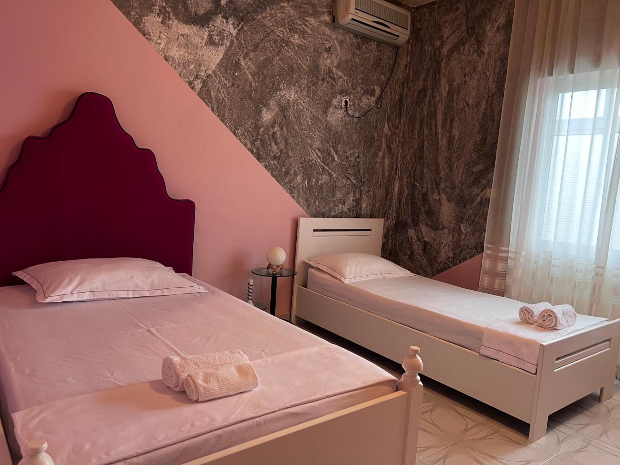 Апартаменты Private In Haxhialiu *
