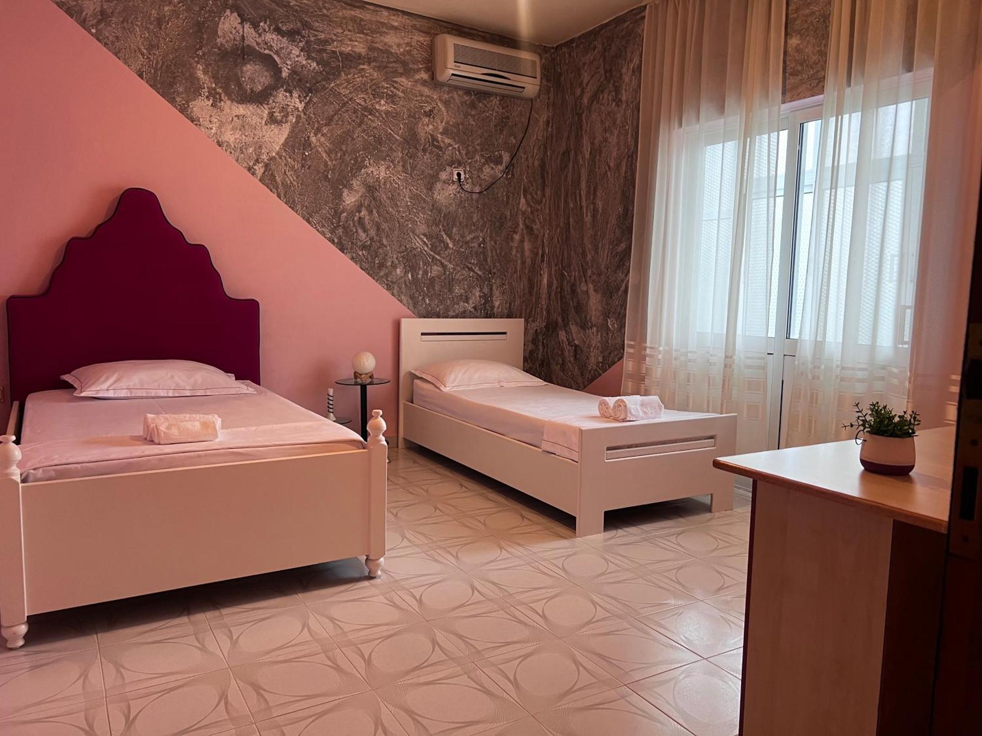 Апартаменты Private In Haxhialiu Берат